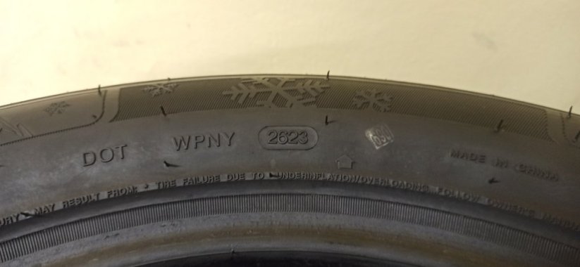 Davanti Wintoura+ XL 225/55 R17 101V 8,5 mm (Bazarové)