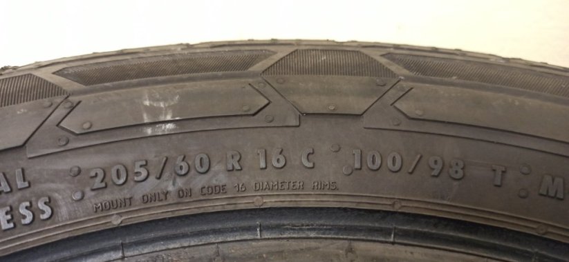 Continental 205/60 R16C 100/98T 6,5 - 7,5 mm (Bazarové)