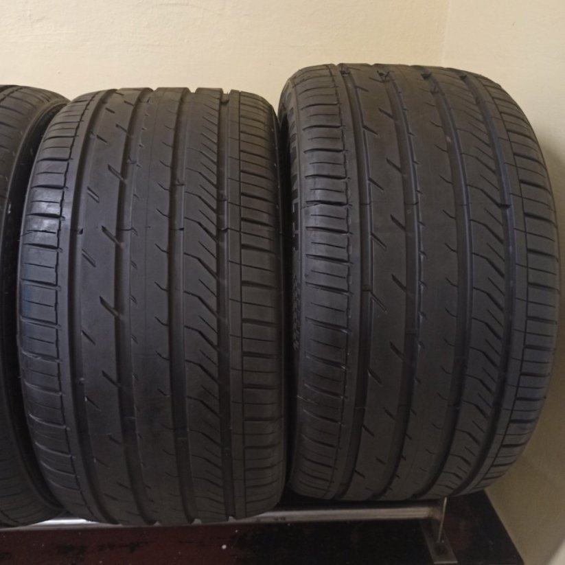Letní sada Davanti 275/40 r20 + 315/35 r20 (Použité)