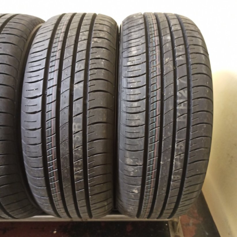 Kumho Ecowing ES01 185/55 R15 86H DEMO (Použité)