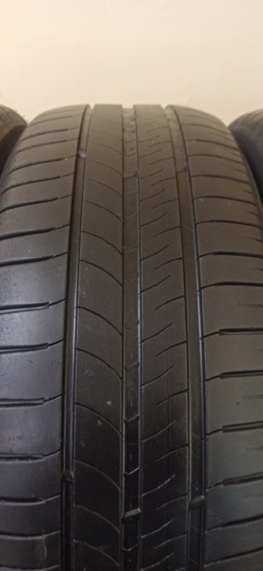 Michelin Energy Saver 205/55 R16 94H 4,5 - 5 mm (Použité)
