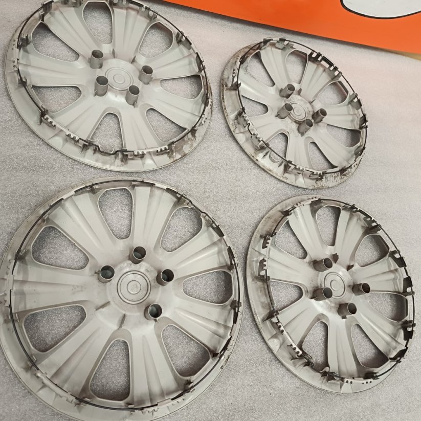 Poklice Ford Focus, Mondeo 16" (použité)