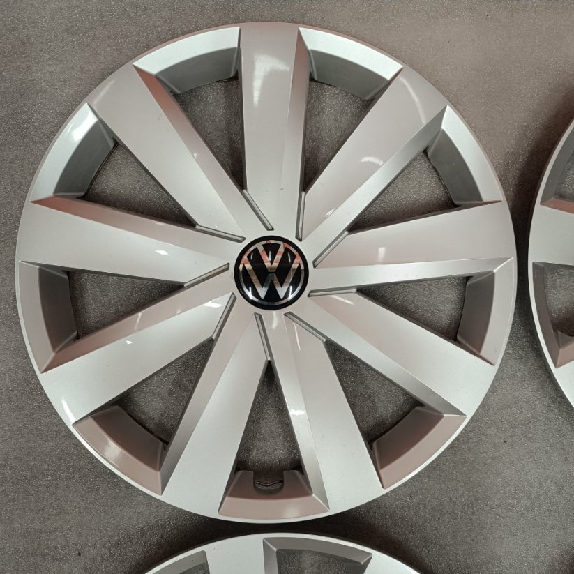 Poklice Volkswagen Passat, Golf, Touran 16" TOP STAV (použité)