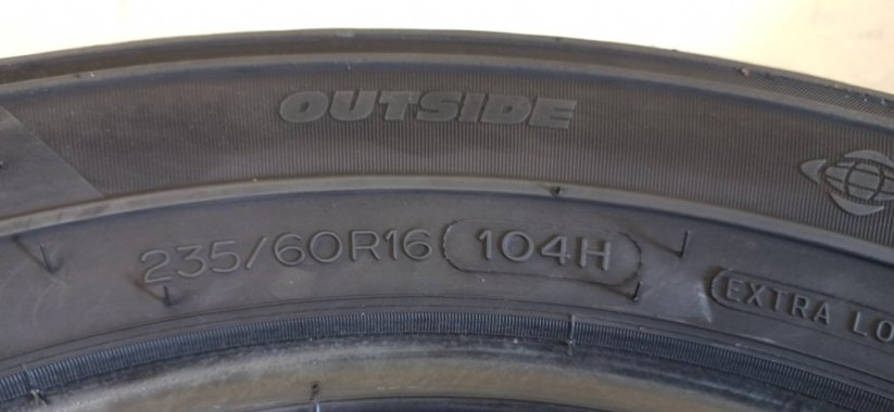 Michelin 235/60 R16 104H 5-6mm (Použité)