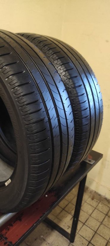 Letní pneu Michelin 195/55/16 1x4,5-5mm 1x4-4,5mm (Použité)