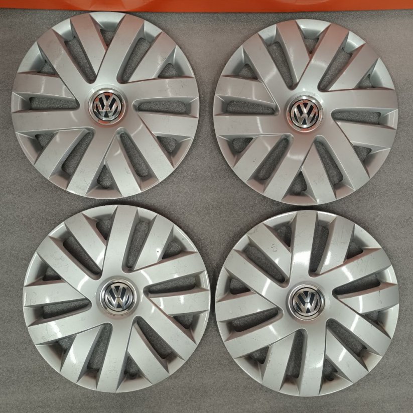 Poklice Volkswagen Polo 15" (bazárove)