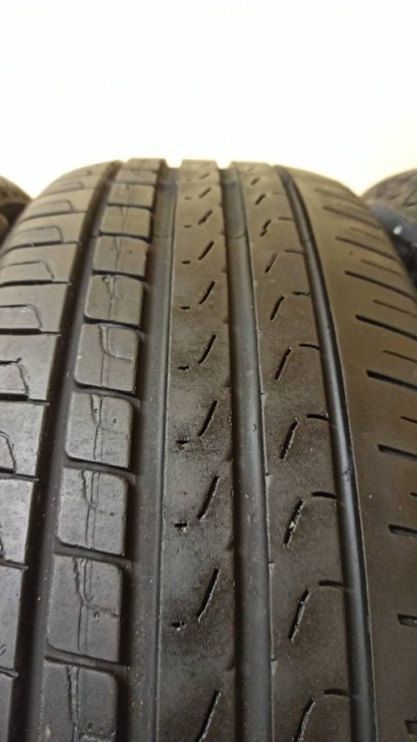 Pirelli 205/60 R16 92W 4,5-5,5mm (Bazarové)