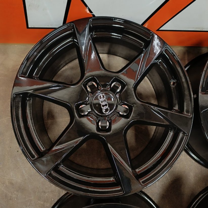 Originální alu kola na Audi A4, A6 7,5Jx17 ,ET45