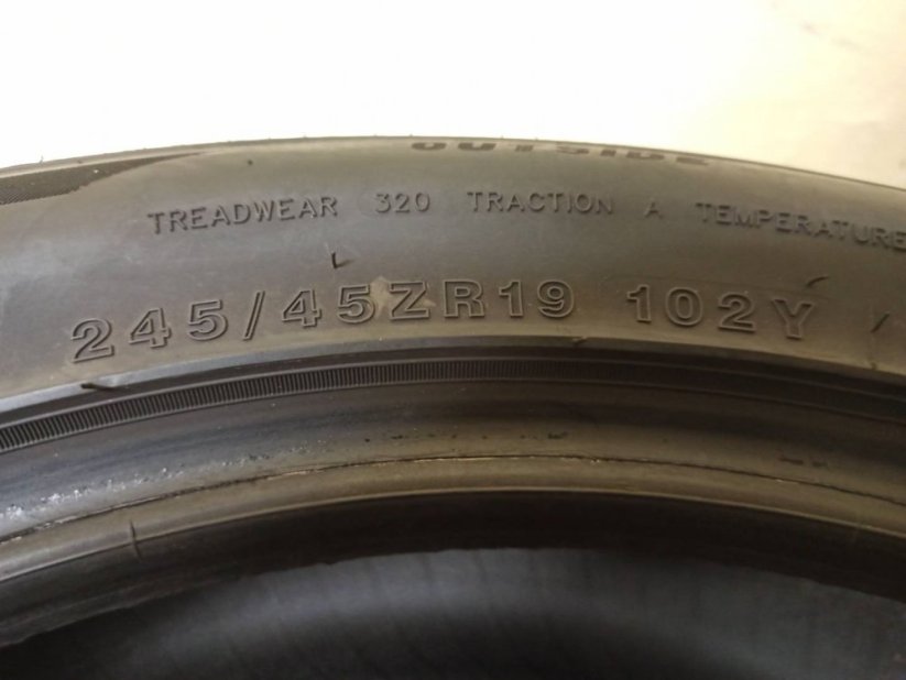 Minerva Radial 245/45 R19 102Y 5-5,5mm (Bazarové)