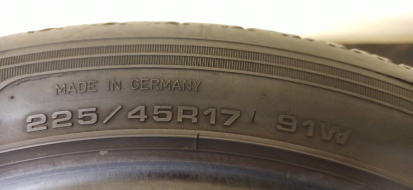 Goodyear Eagle Asymmetric 225/45 R17 91W 5 - 5,5mm (Bazarové)