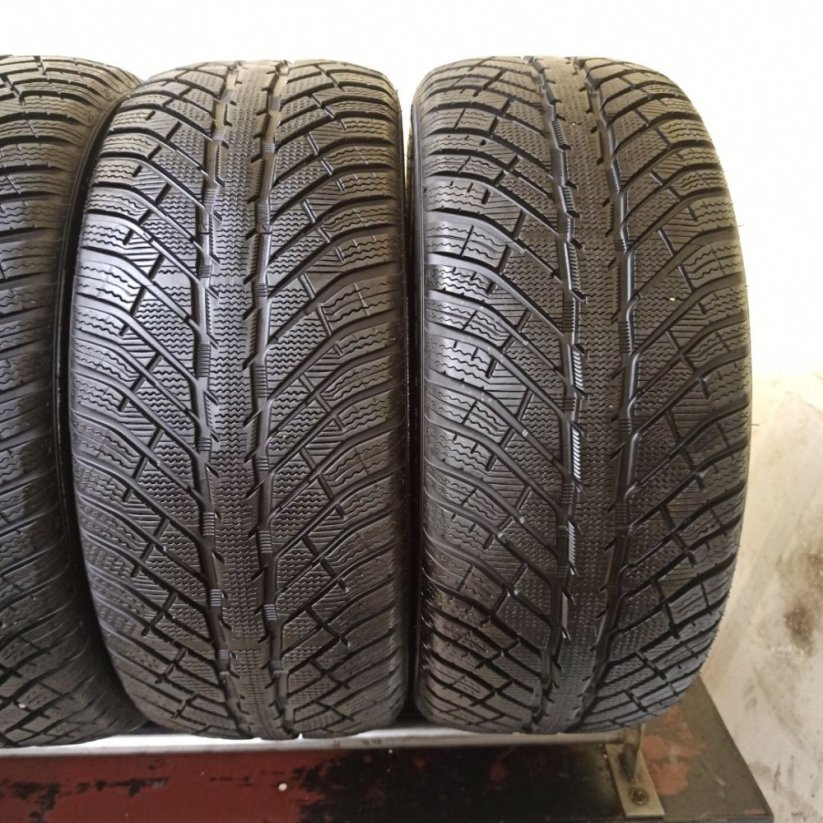 Cooper 235/50 R18 101V 2x7,5mm 2x6,5mm (Bazarové)