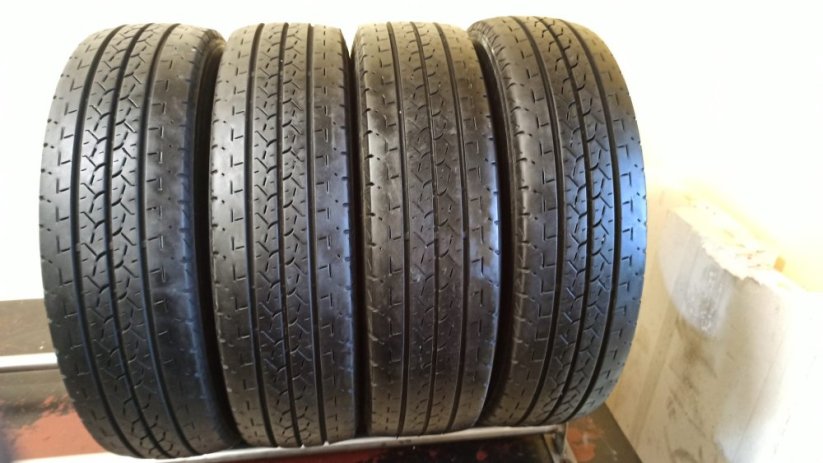Bridgestone 195/75 R16C 107/105R (Bazarové)