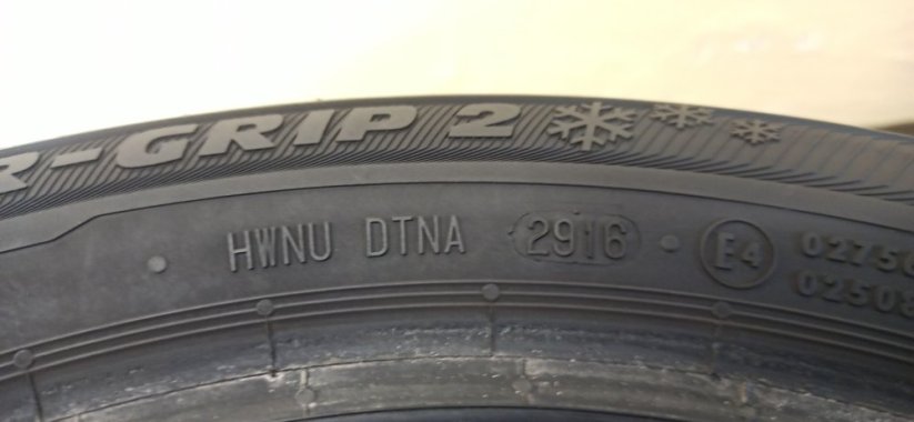 Semperit 165/60 R15 77T 7,5mm (Použité)