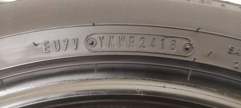 Dunlop 185/55 R16 83H 2x6-6,5mm 1x5-6mm 1x4-5mm (Použité)