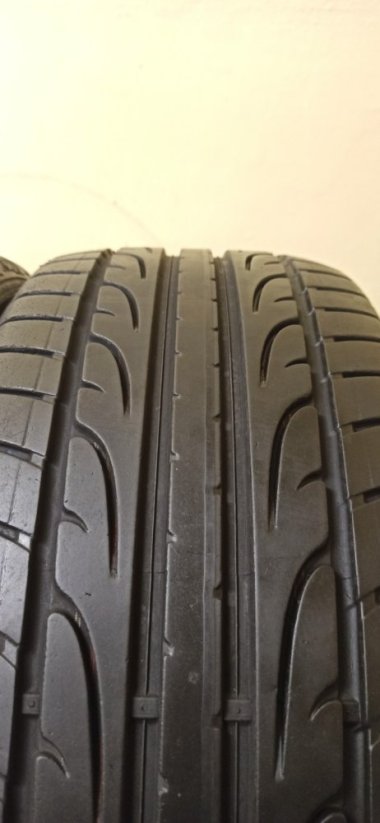 Dunlop 215/45 R16 86H 5mm (Bazarové)