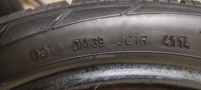 Zimní pneu DUNLOP 195/50/16 6mm (22110527) (Použité)
