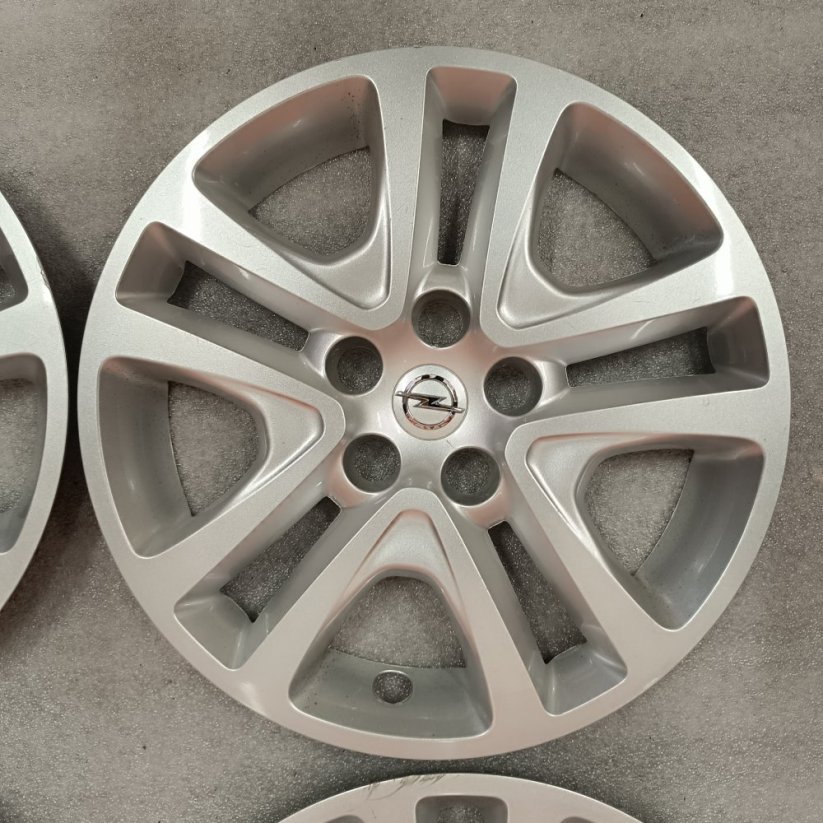 Poklice Opel Astra 16" (použité)