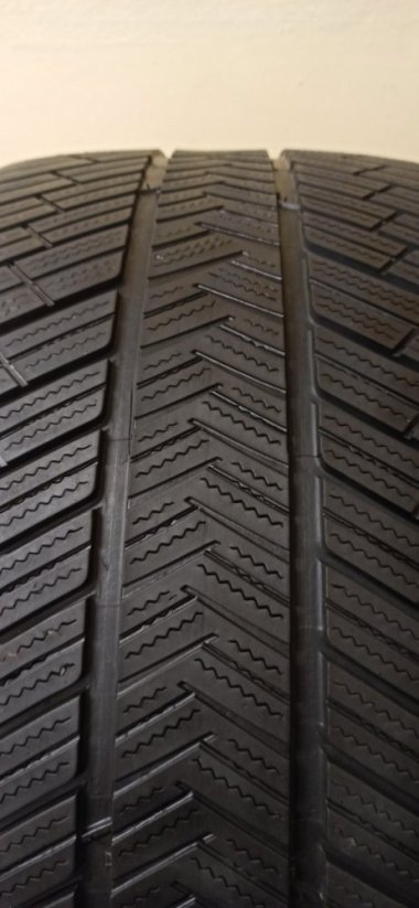 Michelin Pilot Alpin PA4 285/40 R19 103V 5 - 6 mm (Bazarové)
