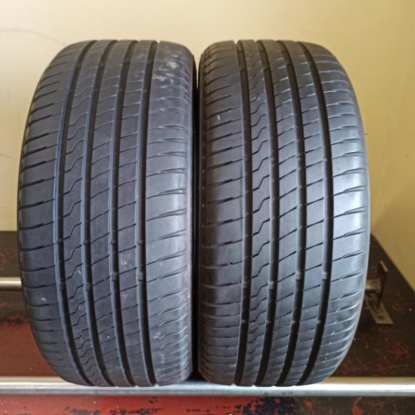 Firestone Roadhawk 215/45 R16 90V 5 - 5,5 mm (Bazarové)