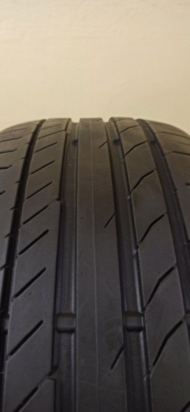 Continental Conti Sport 235/50 R18 101V 5,5 mm (Použité)