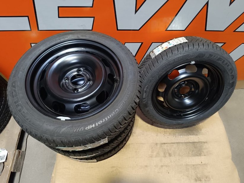 Kompletní kola Peugeot/Opel zimní pneu 195/55 R16