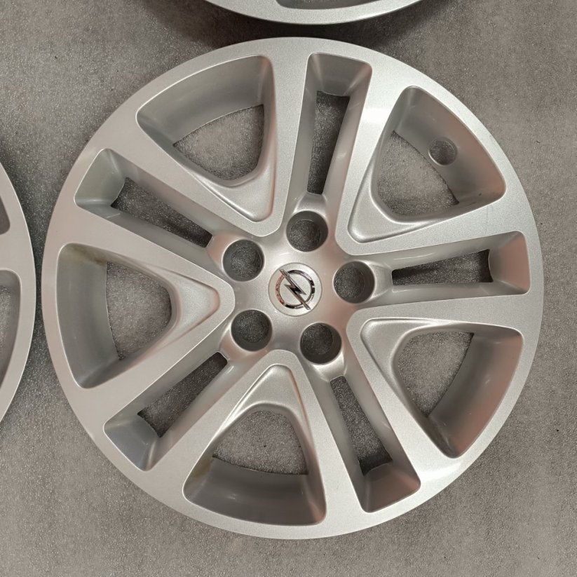 Poklice Opel Astra 16" (použité)