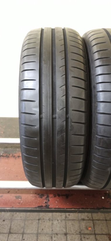 Dunlop Street Response 2 195/65 R15 95T 4,5 - 5 mm (Bazarové)