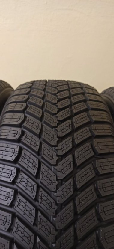 Davanti Alltoura 215/60 R16 99V 8 - 8,5 mm (Bazarové)