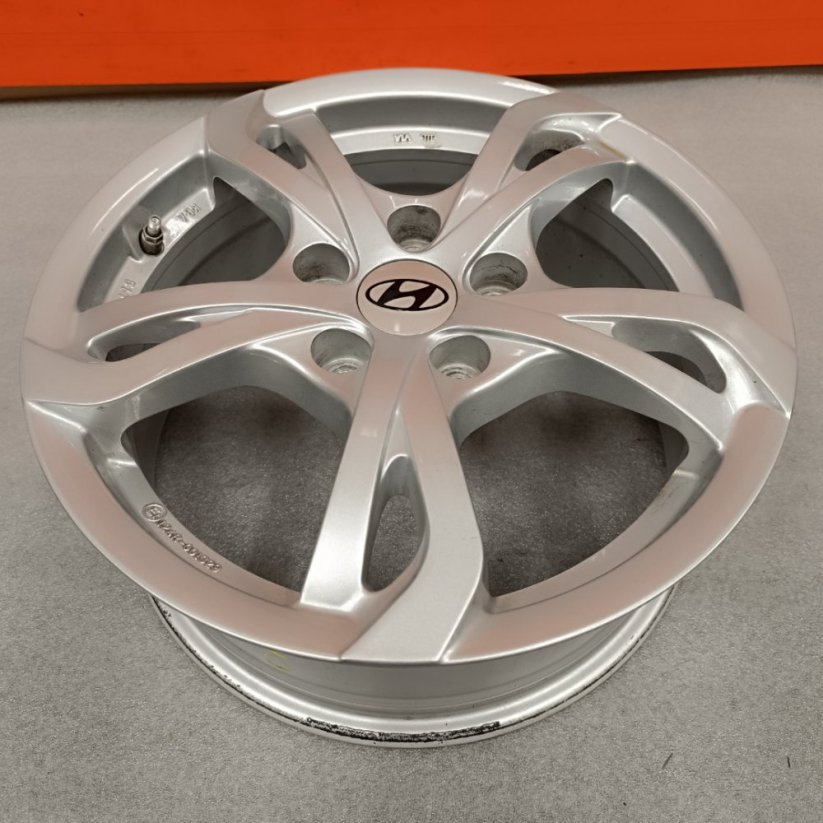 Originální alu kola na Hyundai 6,5Jx16'' , ET45
