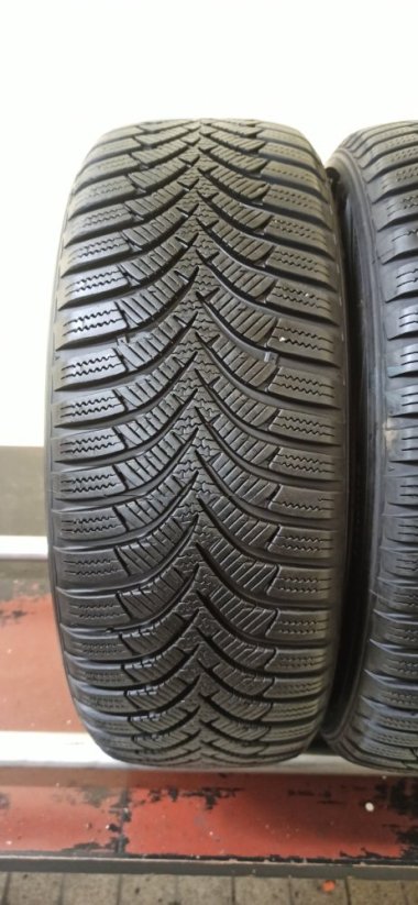 Hankook Winter icept RS 2 185/60 R14 82T 7 mm (Použité)