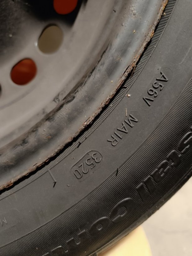 Zimní kola na VW Tiguan 5x112 , ET33, 215/65 R16