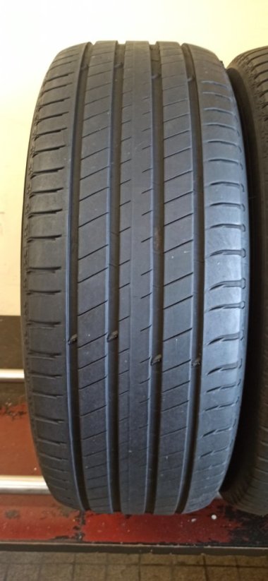 Michelin 235/60 R18 103V 4,5mm (Bazarové)