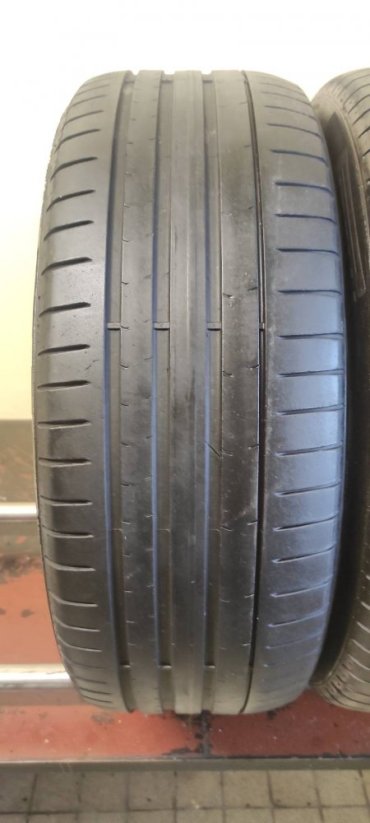 Pirelli 225/50 R18 99W 1x5mm 1x3,5mm (Použité)
