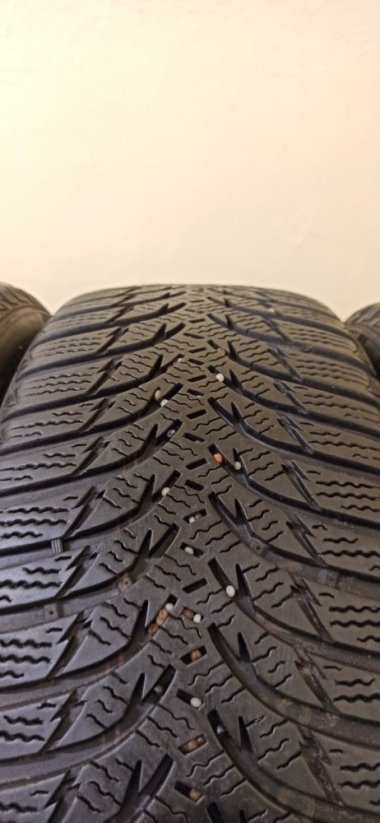 Kumho WinterCraft WP51 205/55 R16 91H 4 – 6 mm (Bazarové)