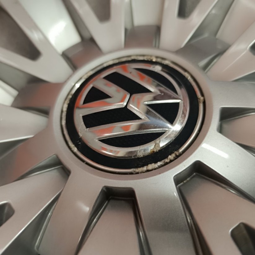 Poklice Volkswagen Tiguan 17" (použité)