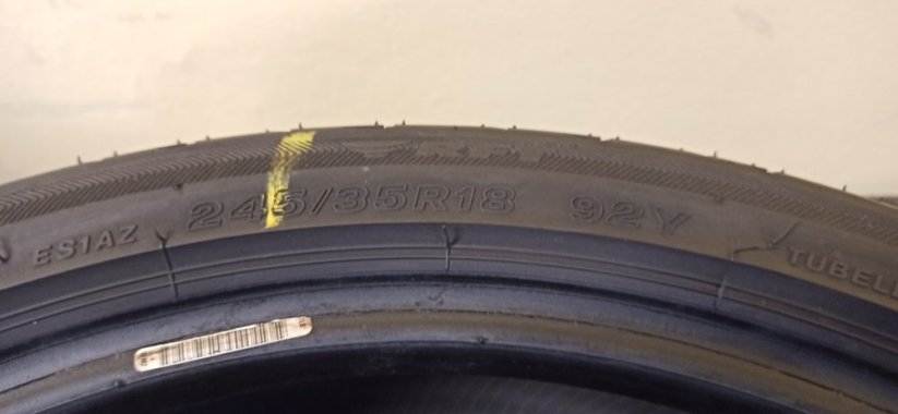 Bridgestone Potenza 225/40 R18 + 245/35 R18 (Použité)