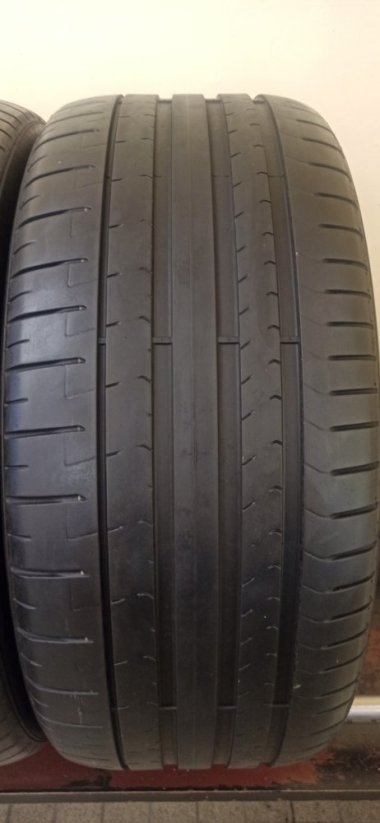 Pirelli P Zero 255/40 R20 101Y 4 mm (Použité)