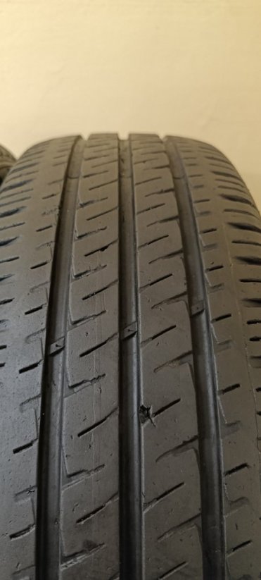 Hankook Vantra 205/65 R16C 107/105T 5 - 6,5 mm (Bazarové)
