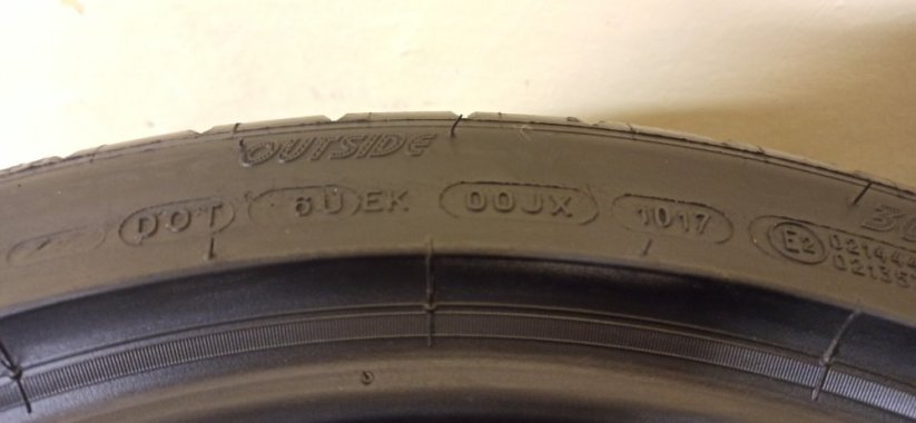 Michelin Pilot Sport 305/30 R20 103Y 5,5 - 6,5 mm (Bazarové)