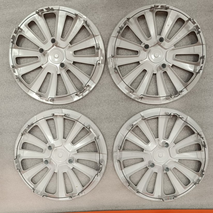 Poklice Volkswagen Passat, Golf, Touran 16" TOP STAV - NOVÉ (použité)-KOPIE