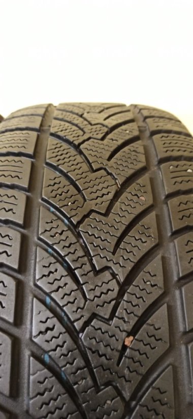 Platin RP60 Winter 205/55 R16 91H 5 - 6 mm (Bazarové)