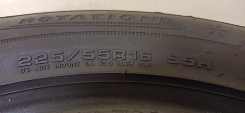 Dunlop Winter Sport 5 225/55 R16 95H 4,5 - 5,5 mm (Bazarové)