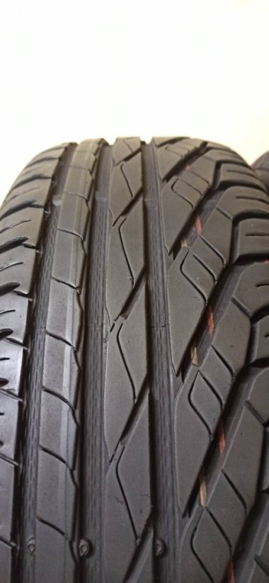 Uniroyal 205/60 R16 96Y 6mm (Bazarové)