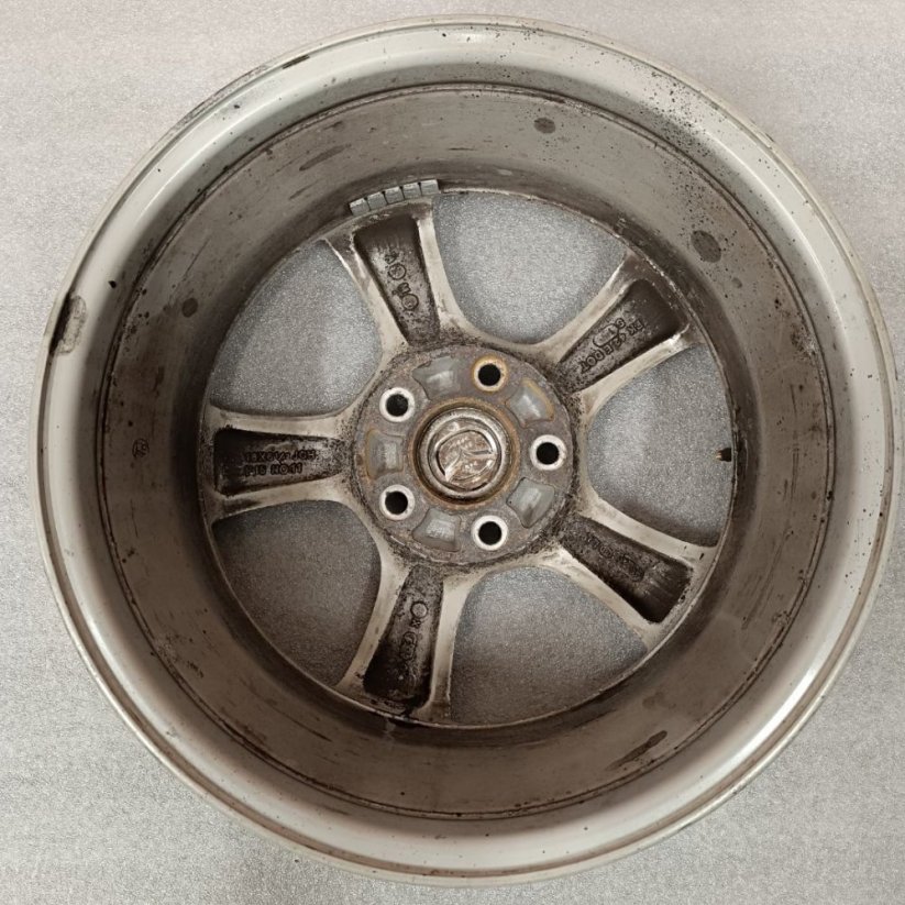 Originální alu kola Mazda 6,5Jx16 , ET52,5