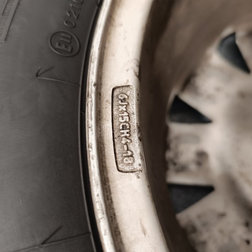 ALU kola Citroen C5, Berlingo, Xsara letní pneu 15