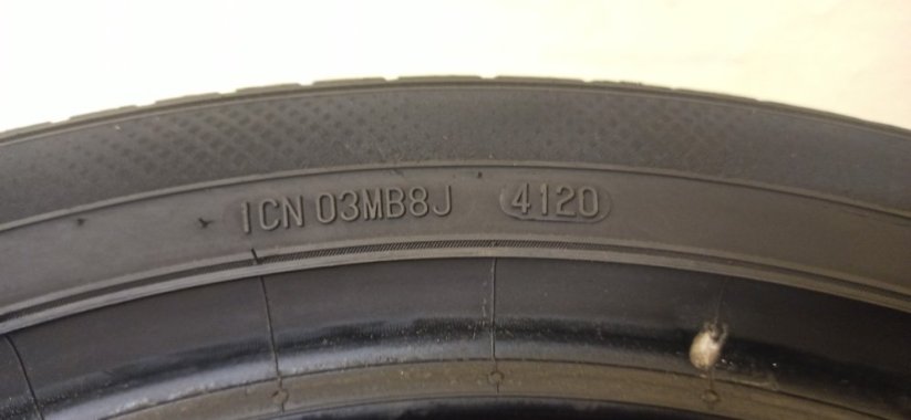 Semperit 205/55 R17 95V 6,5mm (Bazarové)