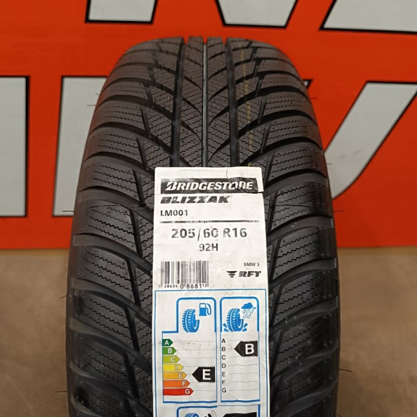 ALU kola OXXO 5x120 zimní pneu 205/60/16 NOVÁ SADA