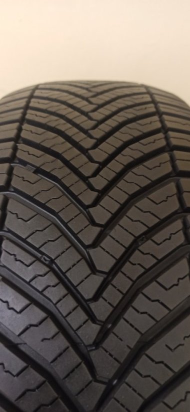 Windforce Catchfors A/S II 235/55 R17 103W 6 mm (Použité)