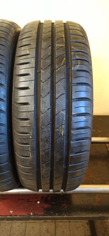 Kumho Ecsta HS51 185/50 R16 81V 7,5 mm (Bazarové)