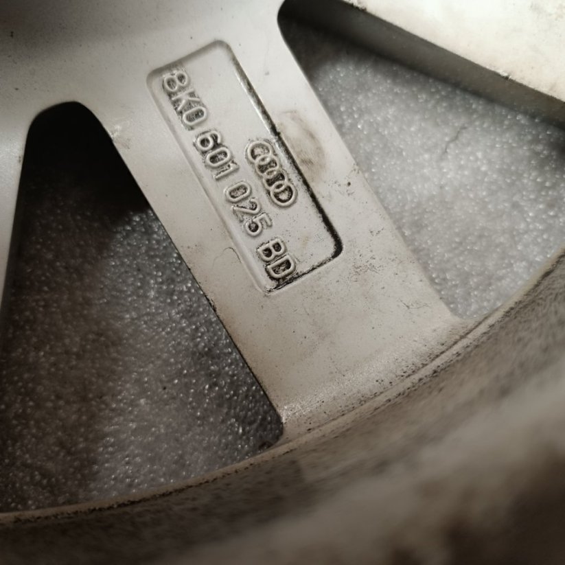 Originální alu kola na Audi A4 7Jx16'' , R16 ET46